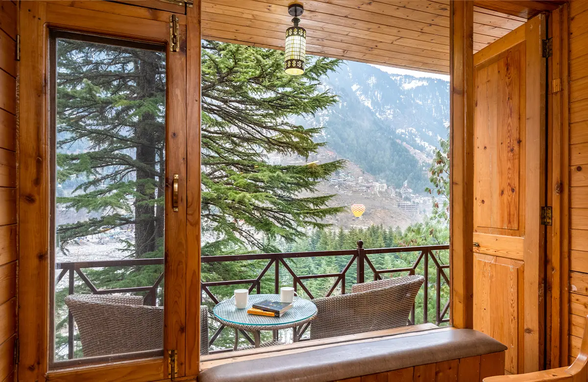 balcony-of-the-abode-shobla-pine-chalet-manali