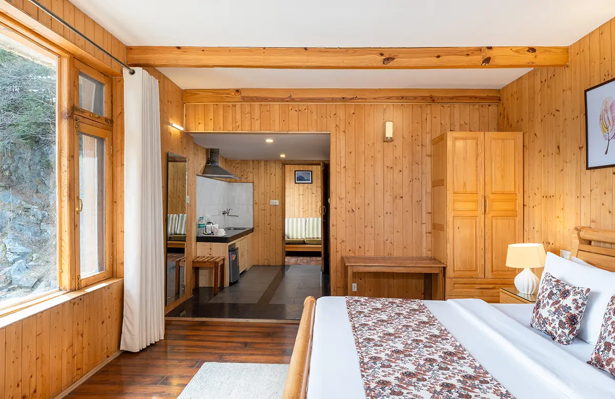 luxurious-stay-in-manali-at-shobla-pine-chalet