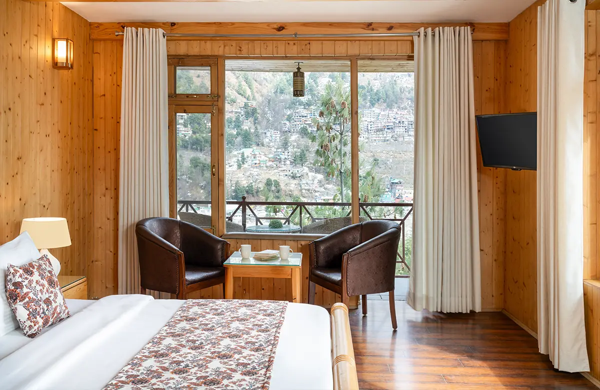 warm-wooden-interiors-of-the-nook-at-shobla-pine-chalet-manali